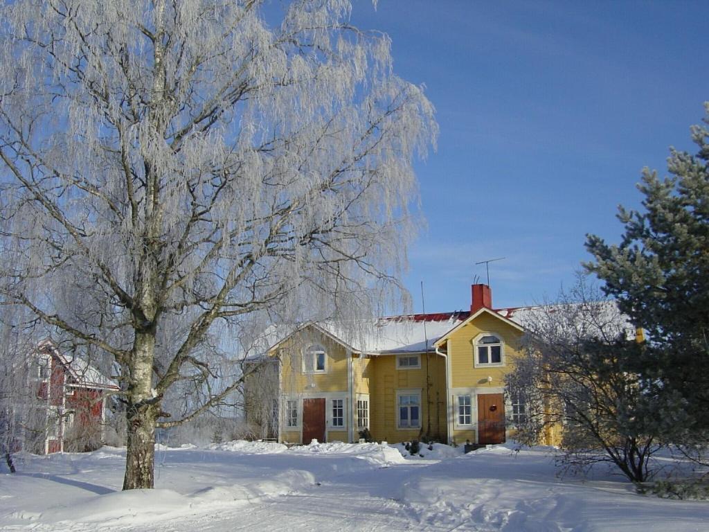 Bed and Breakfast Hyvolan Talo Ähtäri Exterior foto